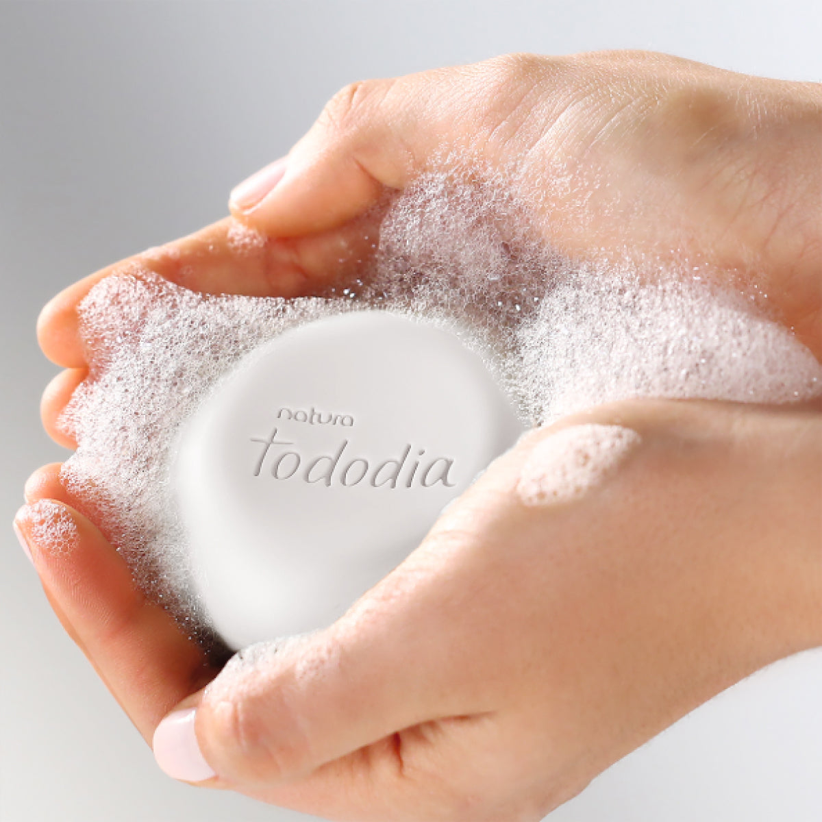 Natura Todia Women's Macadamia Bar Soap Box