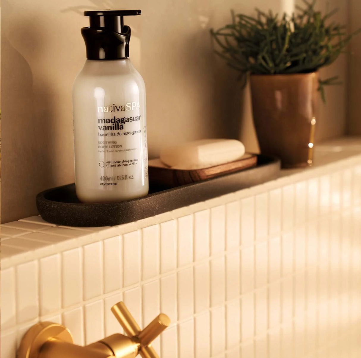 O Boticario Nativa Spa Madagascar Vanilla Women's Moisturizing Body Lotion
