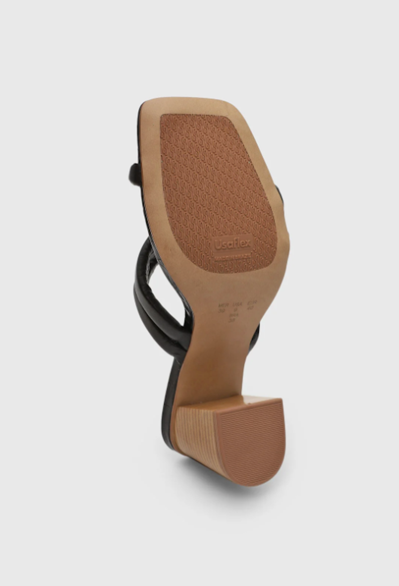 Usafllex high-heeled black sandal with strap