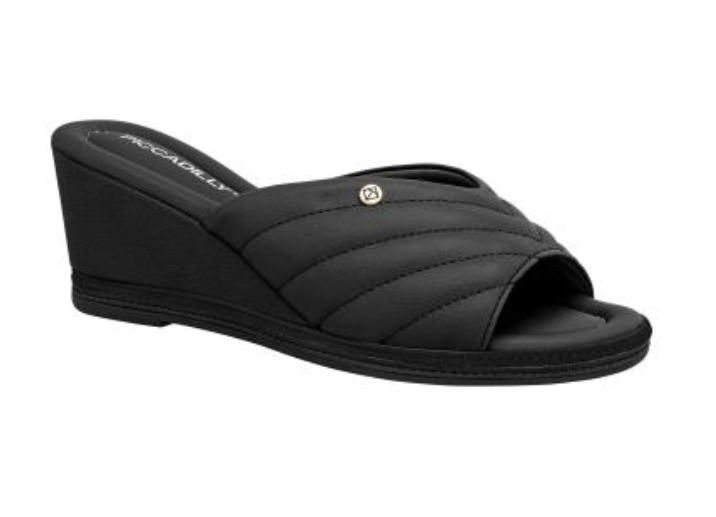 hig-heeled flat black clog