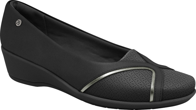 Piccadilly black heeled flat with gold strap.