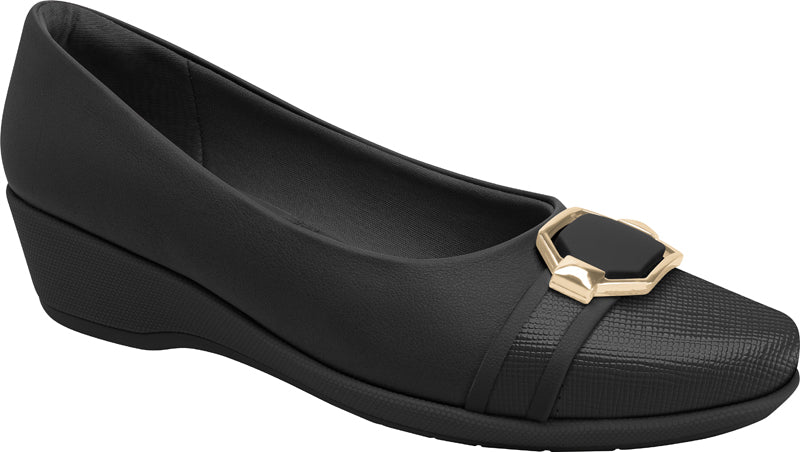  Piccadilly flats with a padded heel in black, featuring a golden buckle on the upper part